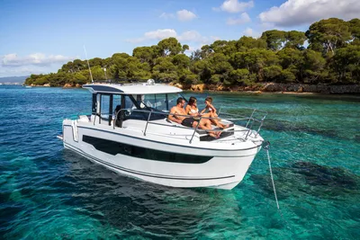 2026 Jeanneau Merry Fisher 895 Series 2