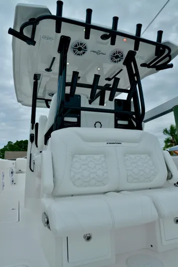 32nx Trip 300r Yacht Photos Pics 