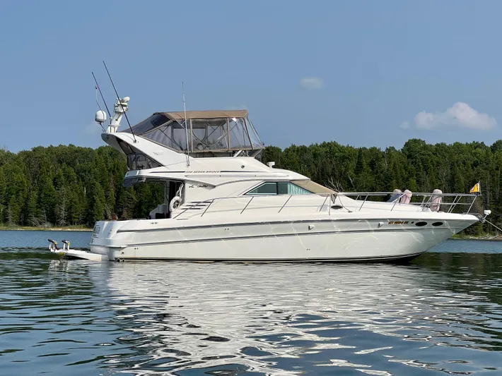 Honey Badger Yacht Photos Pics 