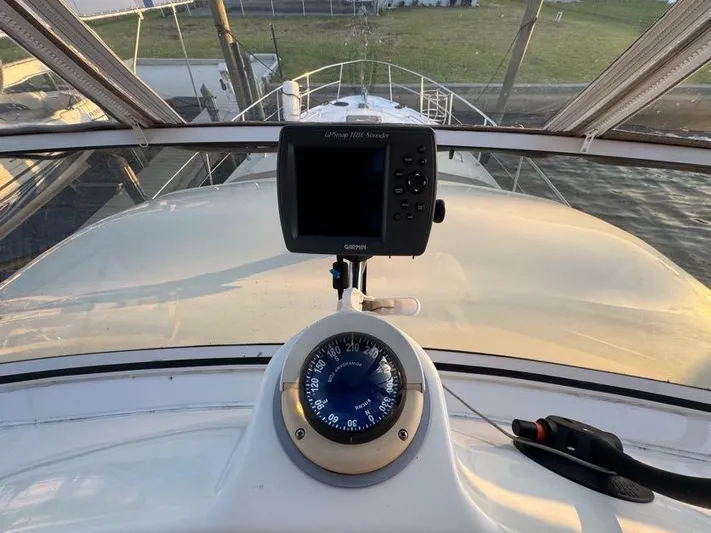 Honey Badger Yacht Photos Pics 1996 Sea Ray 400 Flybridge