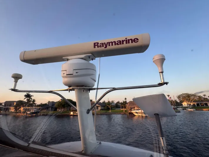 Honey Badger Yacht Photos Pics 1996 Sea Ray 400