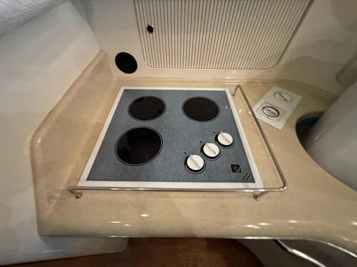 Honey Badger Yacht Photos Pics 1996 Sea Ray 400 Cooktop