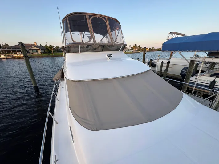 Honey Badger Yacht Photos Pics 1996 Sea Ray 400 Bow