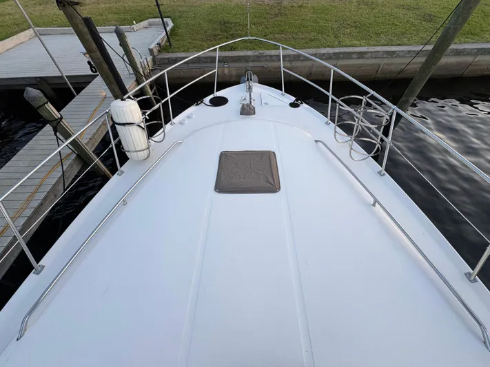 Honey Badger Yacht Photos Pics 1996 Sea Ray 400 Bow Seating