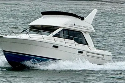 Bayliner 3388 Command Bridge Motoryacht
