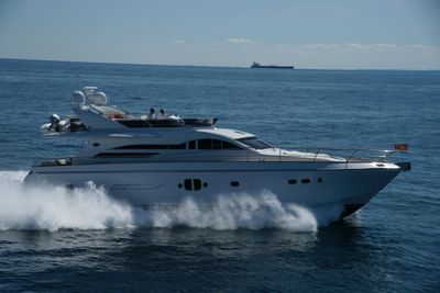 Yacht