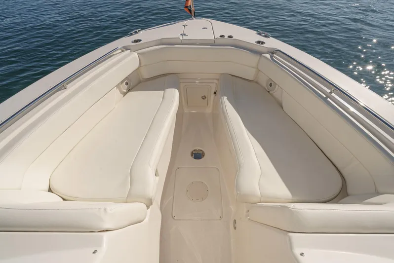  Yacht Photos Pics 2018 Grady-White Freedom 307 boat interior with spacious seating and sleek design.