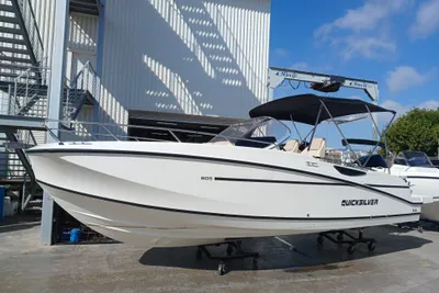 2023 Quicksilver Activ 805 Open