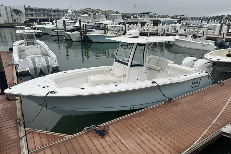  Yacht Photos Pics 2024 Sea Hunt Gamefish 27 Coffin Box boat docked at marina.