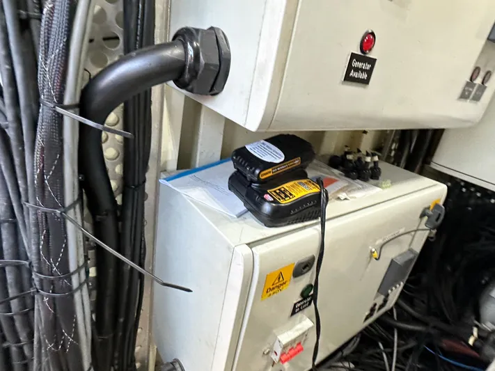 T1 Yacht Photos Pics Electrical panel with wiring and charger on a 2009 Custom Aluminum Landing Craft.