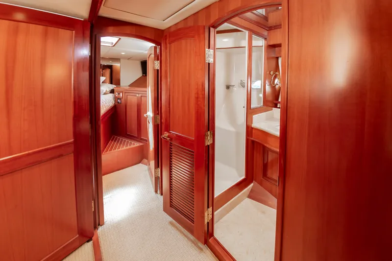 Outlander Yacht Photos Pics 