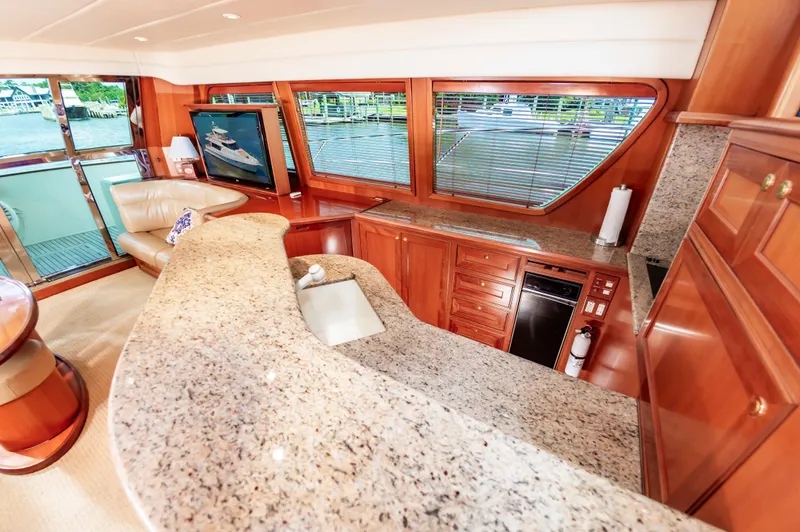 Outlander Yacht Photos Pics 