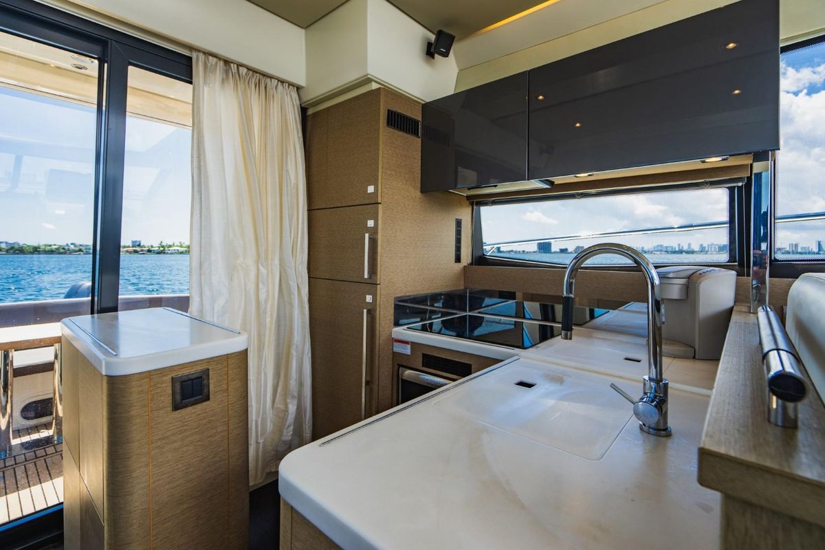 2018 Prestige 50 