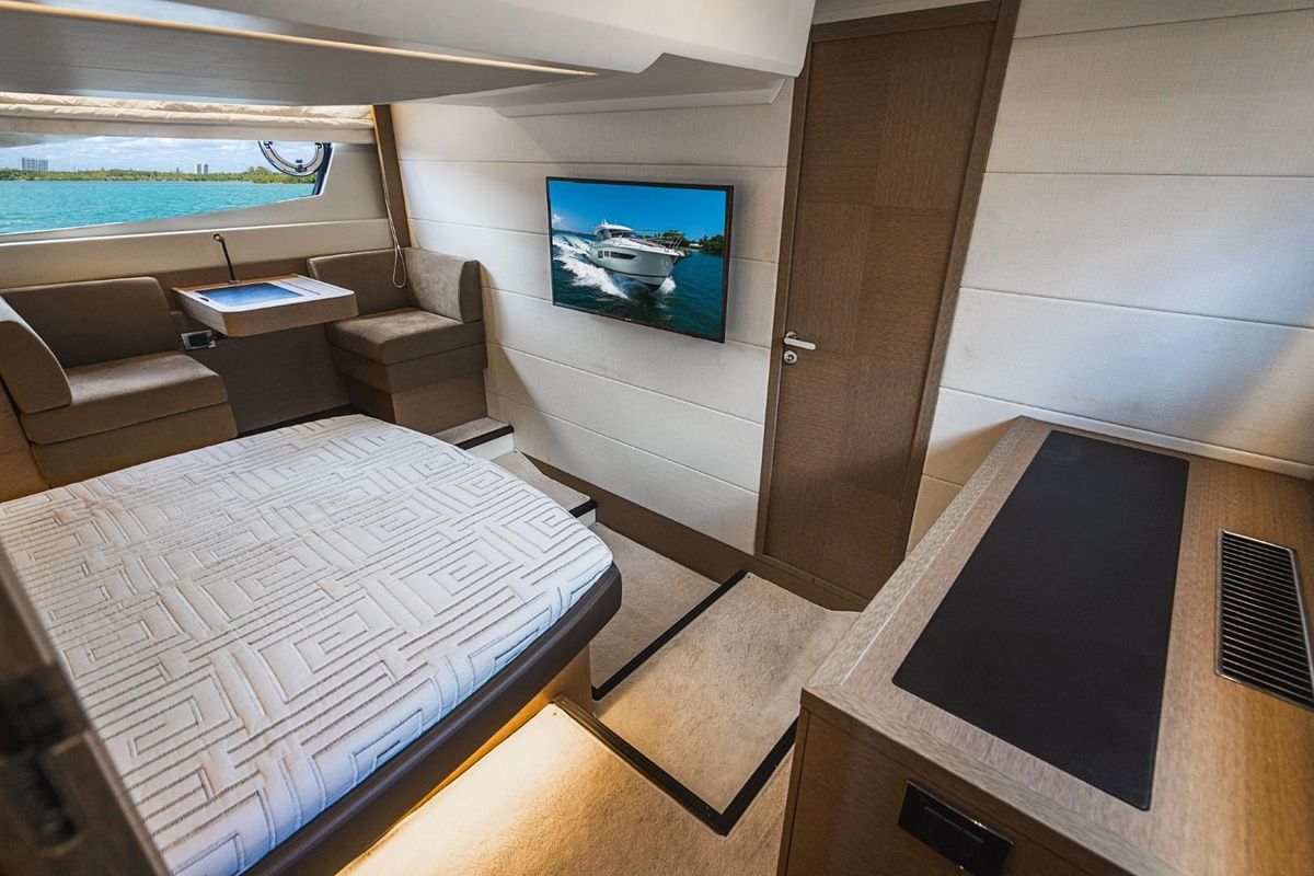 2018 Prestige 50 