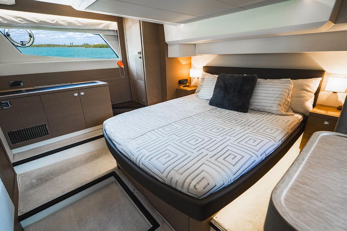 2018 Prestige 50 