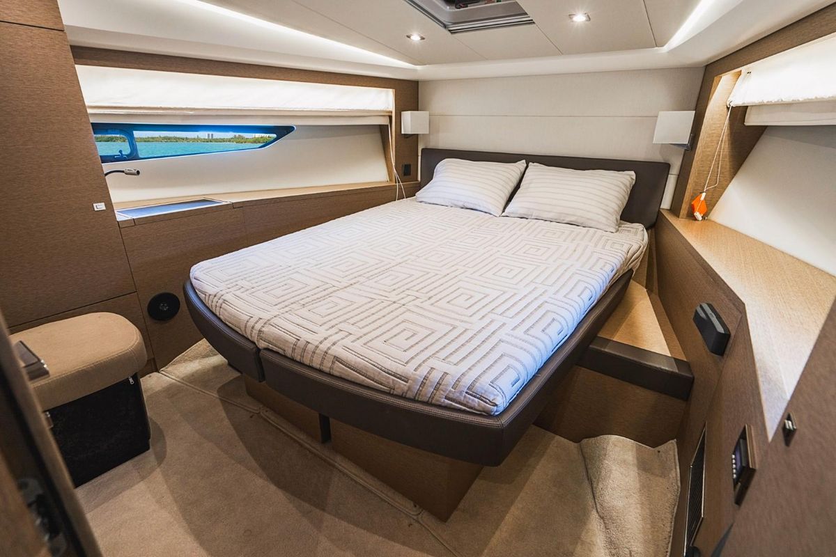 2018 Prestige 50 