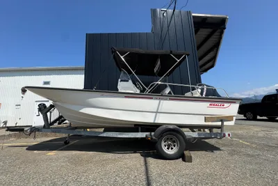 Boston Whaler 190 Montauk