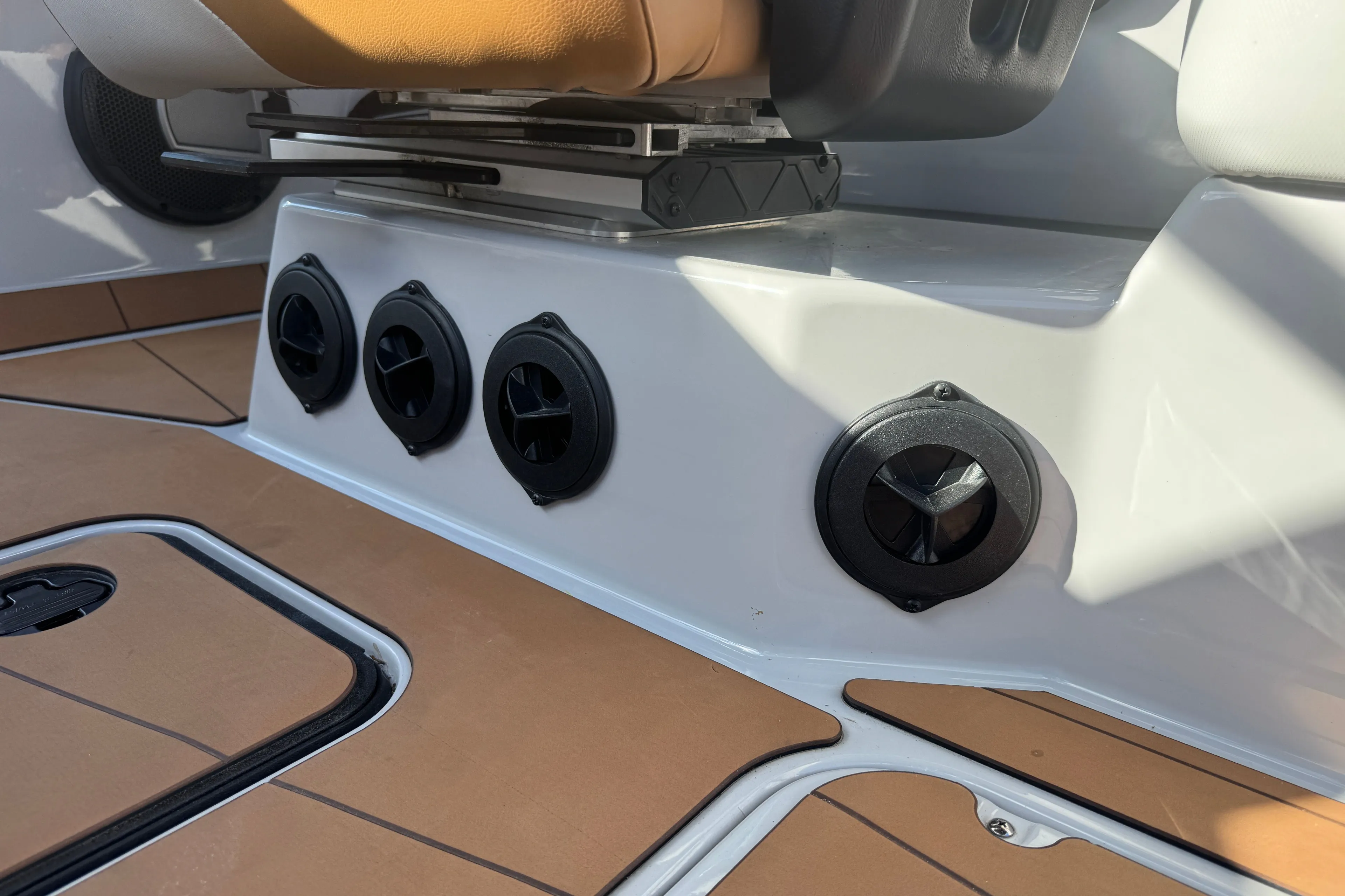 2024 AXIS A245 - Image 8