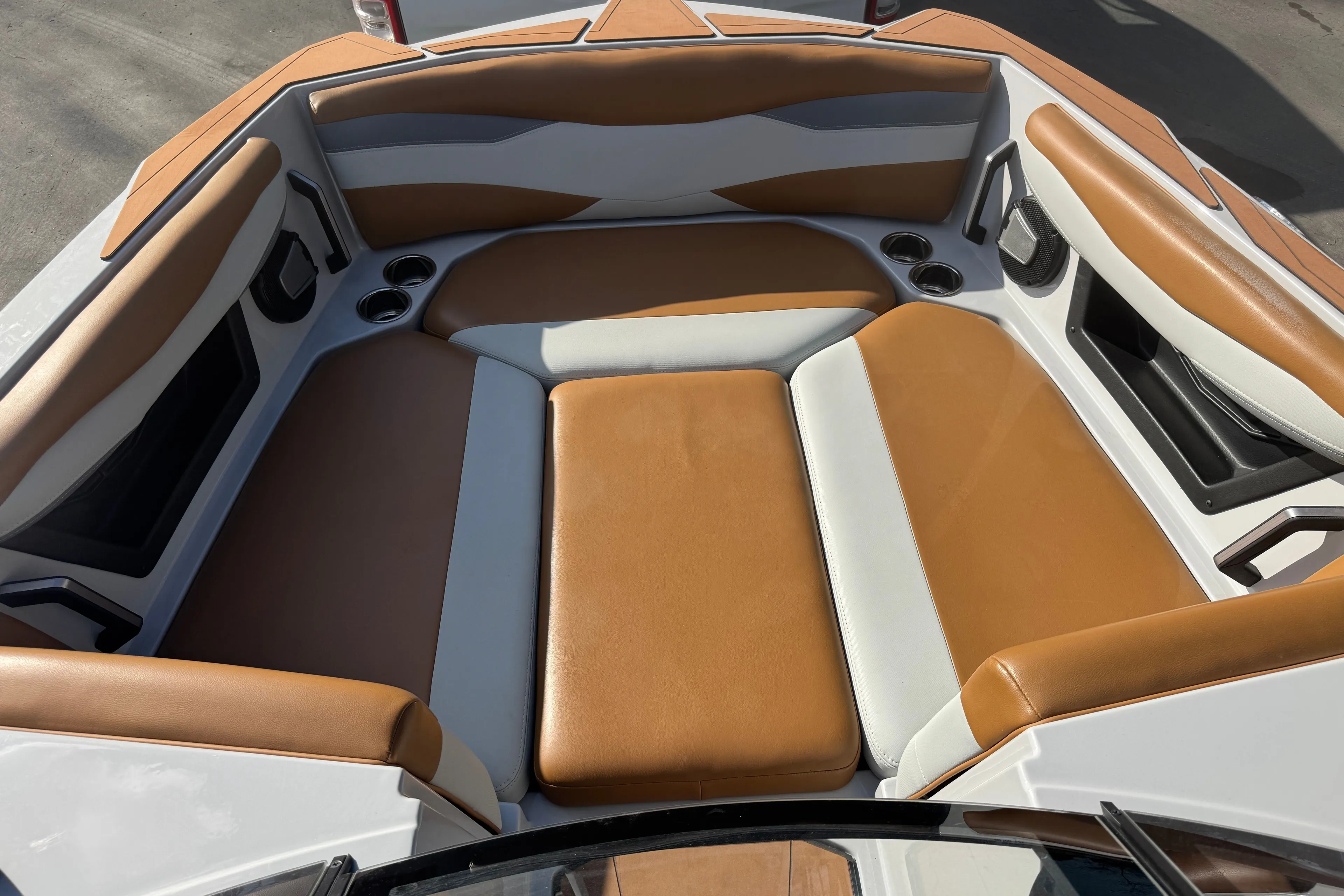 2024 AXIS A245 - Image 6