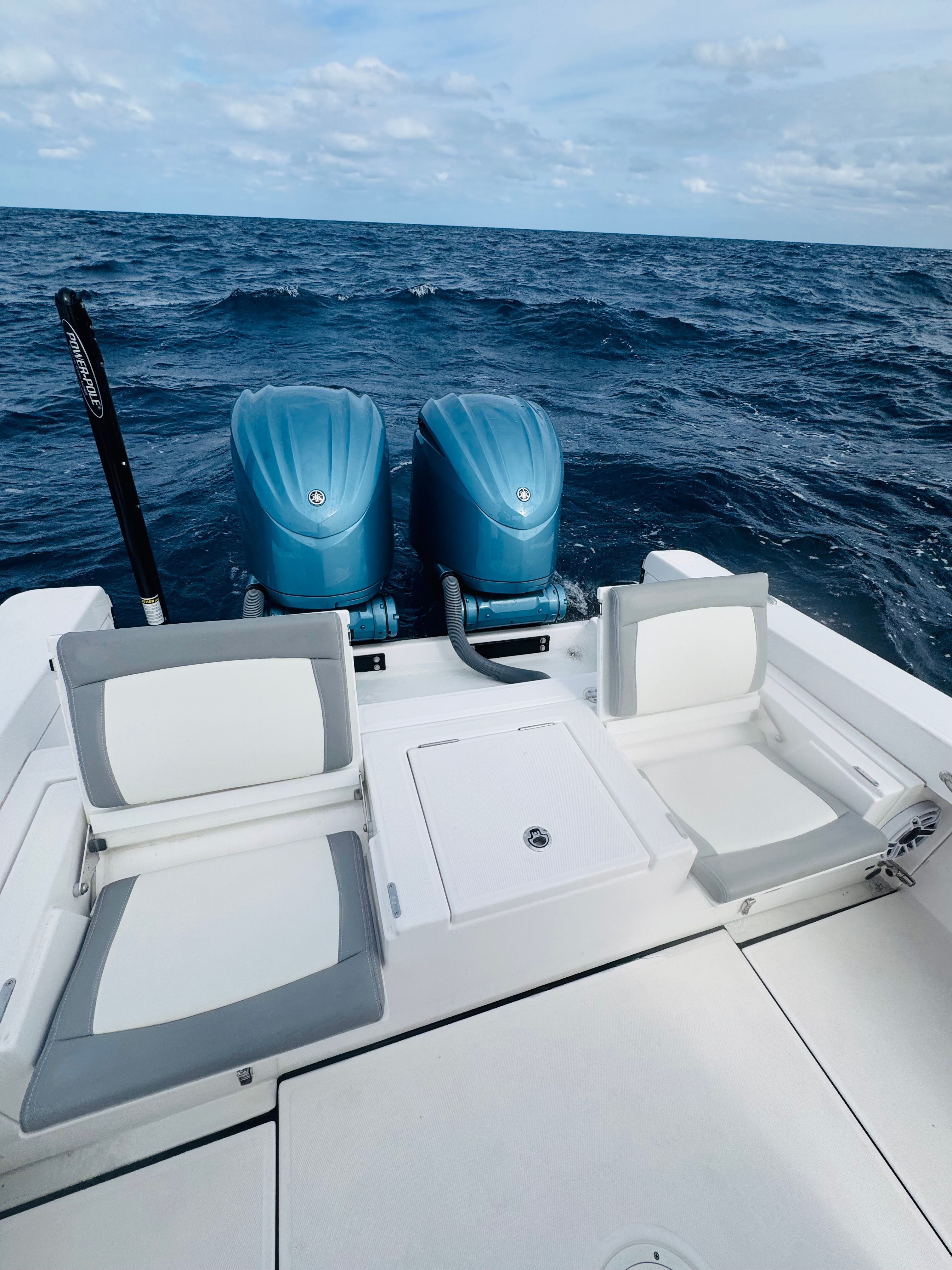 2024 EVERGLADES 273 CC - Image 8