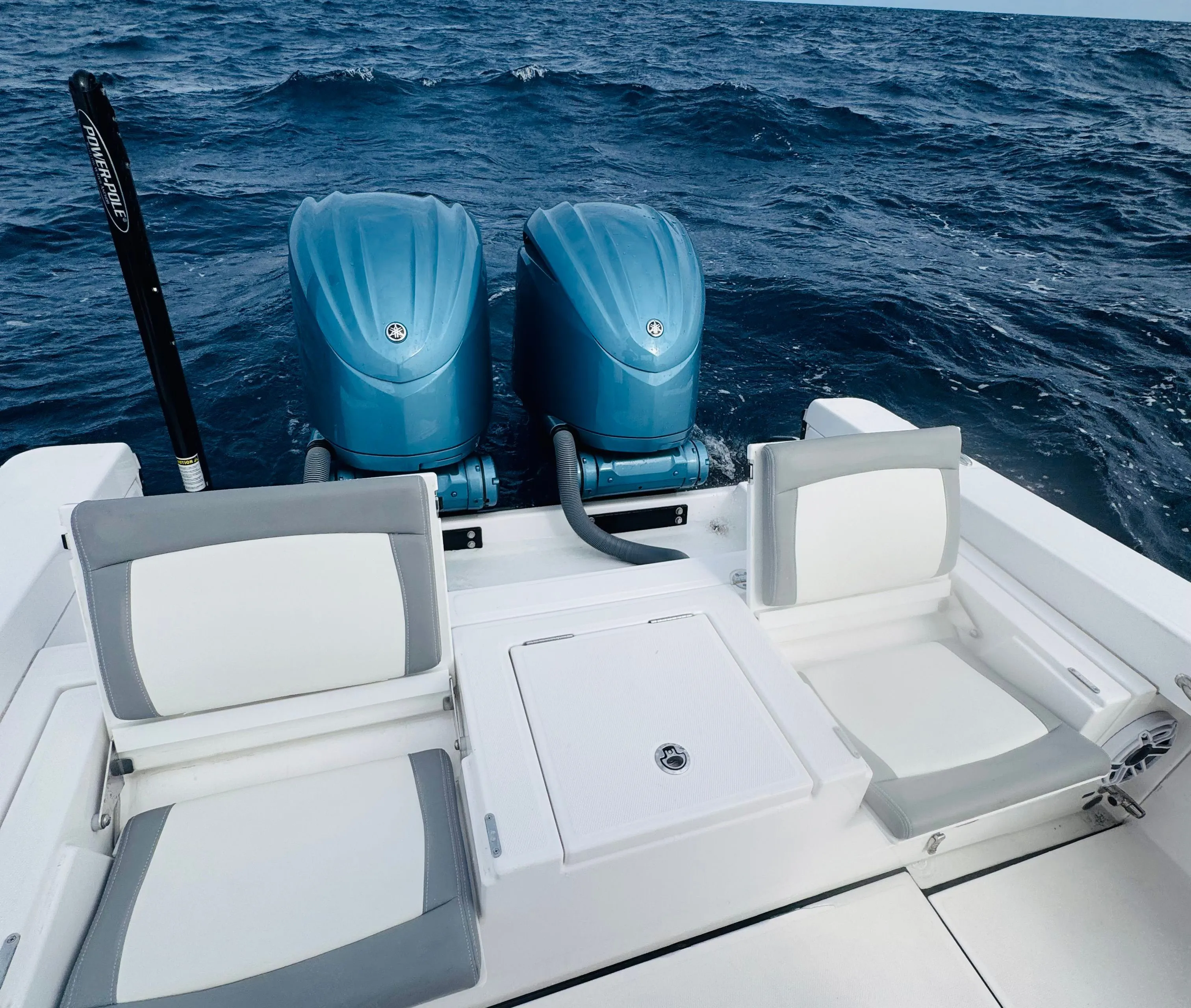 2024 EVERGLADES 273 CC - Image 8