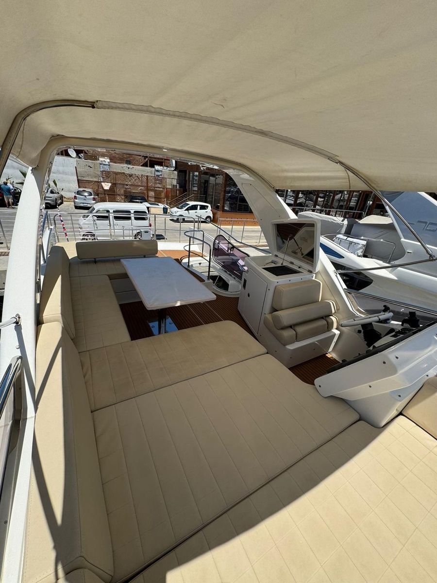 2014 Azimut 54 