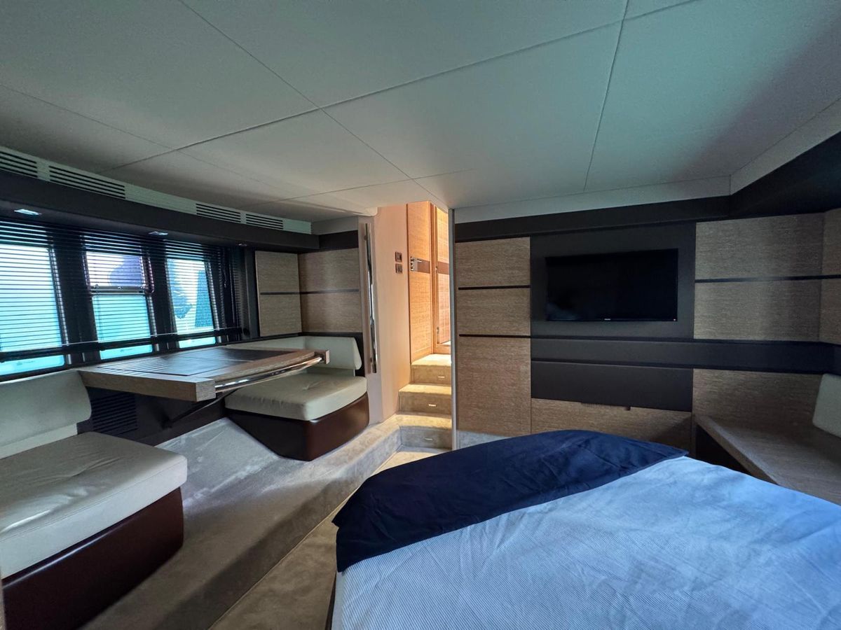 2014 Azimut 54 