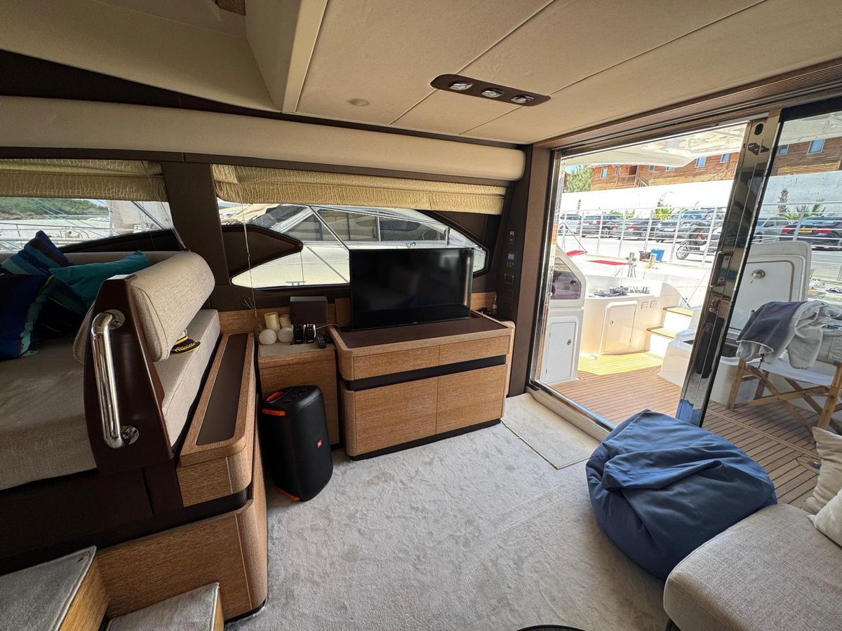 2014 Azimut 54 