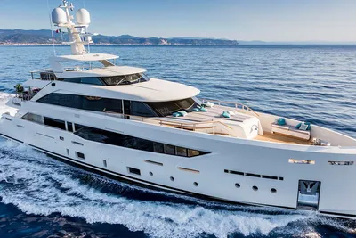Mondomarine 42 Custom