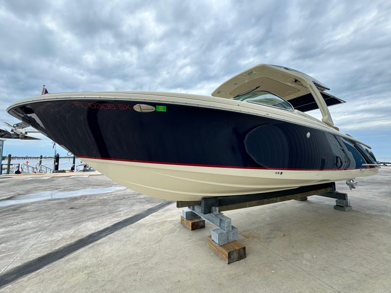 2021 Chris-Craft Launch 31 GT