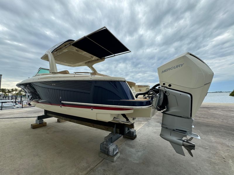 2021 Chris-Craft Launch 31 GT