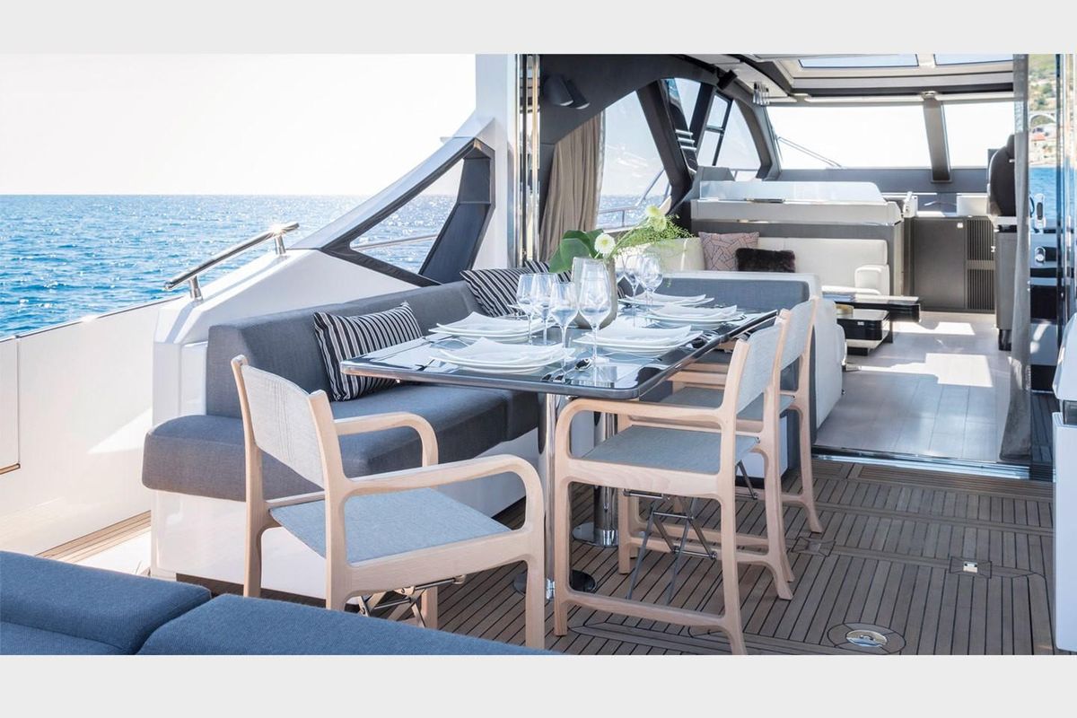 2021 Azimut 70 