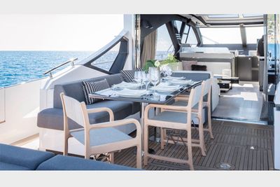 Yacht