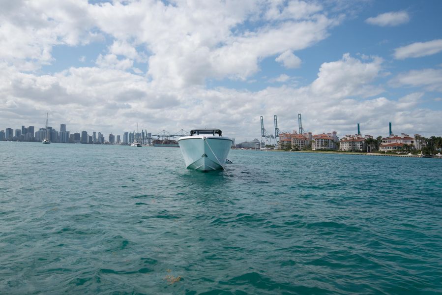 2021 Custom CSR Powerboats V53