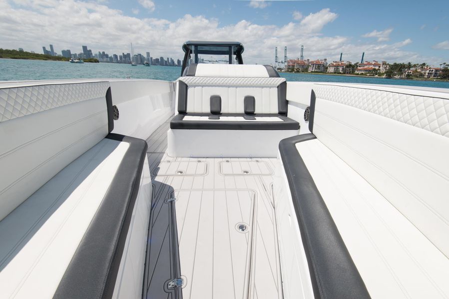 2021 Custom CSR Powerboats V53