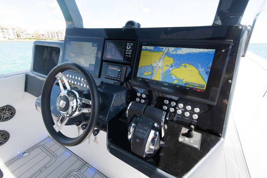 2021 Custom CSR Powerboats V53