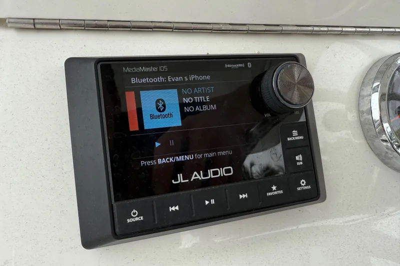  Yacht Photos Pics JL Audio MediaMaster 105 on 2020 SeaVee 290B boat, displaying Bluetooth connection.