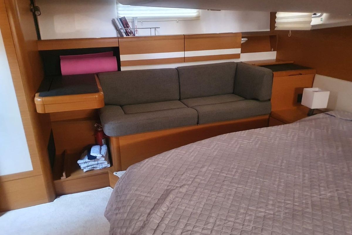 2013 Jeanneau 58 