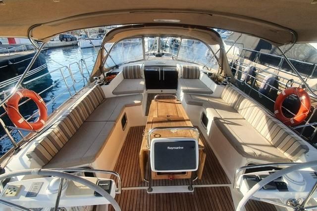 2013 Jeanneau 58 