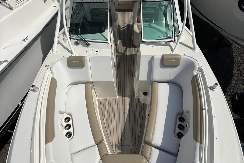  Yacht Photos Pics 2016 Sailfish 325 DC boat interior with spacious seating and modern design.