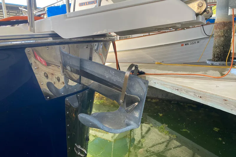  Yacht Photos Pics 2019 Ranger Tugs R-29 S boat anchor detail at dockside.