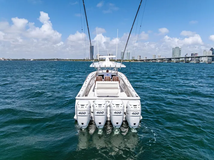 Engine Warranty X Seakeeper Yacht Photos Pics 