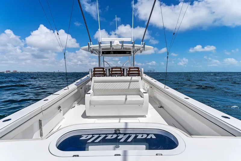 Engine Warranty X Seakeeper Yacht Photos Pics 2021 Valhalla Boatworks V-41 on open sea under clear blue sky.