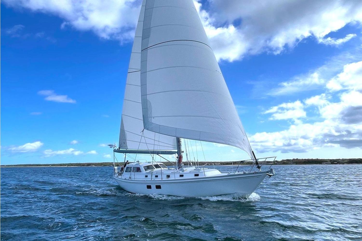 Little Harbor 51 Pilothouse