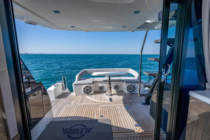  Yacht Photos Pics Galeon 500 Fly 2021 yacht deck with ocean view, featuring modern design and seating.