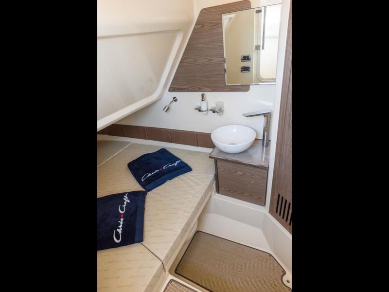 2019 Chris-Craft Catalina 30