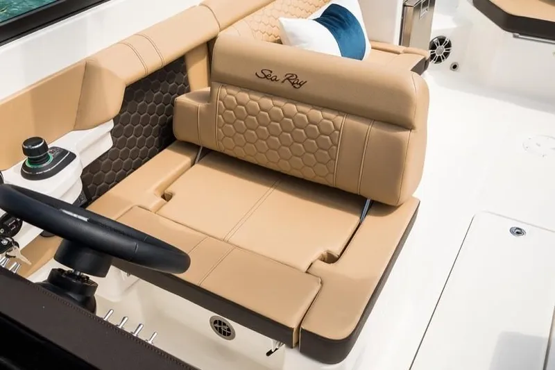  Yacht Photos Pics 2023-Sea-Ray-SDX-290-Outboard-MarineMax