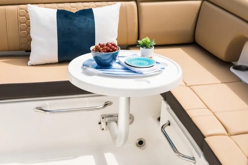  Yacht Photos Pics 2023-Sea-Ray-SDX-290-Outboard-MarineMax