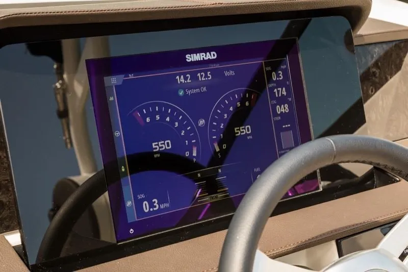  Yacht Photos Pics 2023-Sea-Ray-SDX-290-Outboard-MarineMax