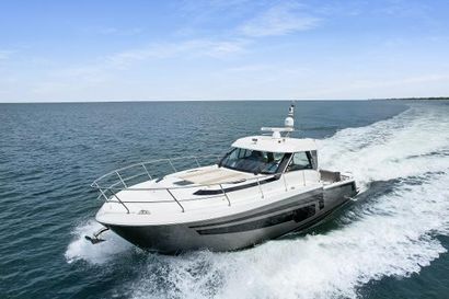 2021 45' Ocean Alexander-45 Divergence Coupe Naples, FL, US
